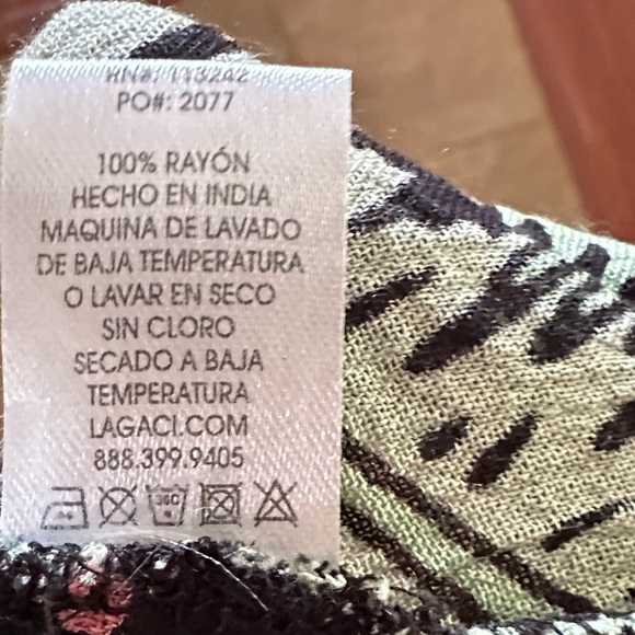 BNWT Lagaci Black and Teal Patterned Dress w adjustable straps size
M - Picture 7 of 8